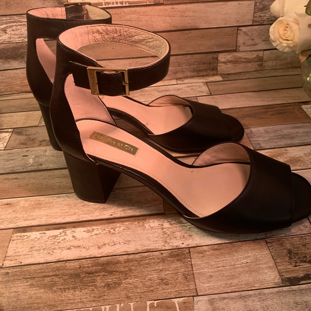 Louise et Cie Black shoe - Rare
